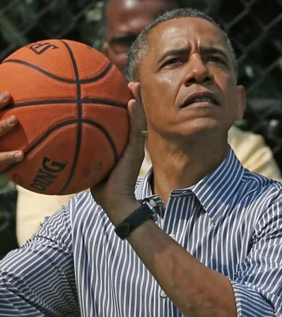 obama-jugando-al-basket