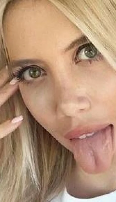 wanda-nara-rubia-hot-famosa-argentina-2