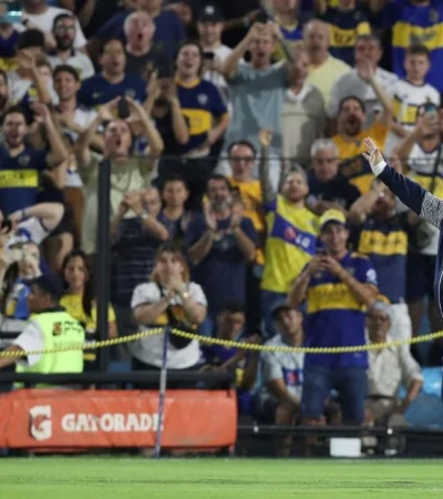 MARADONA-EN-LA-BOMBONERA