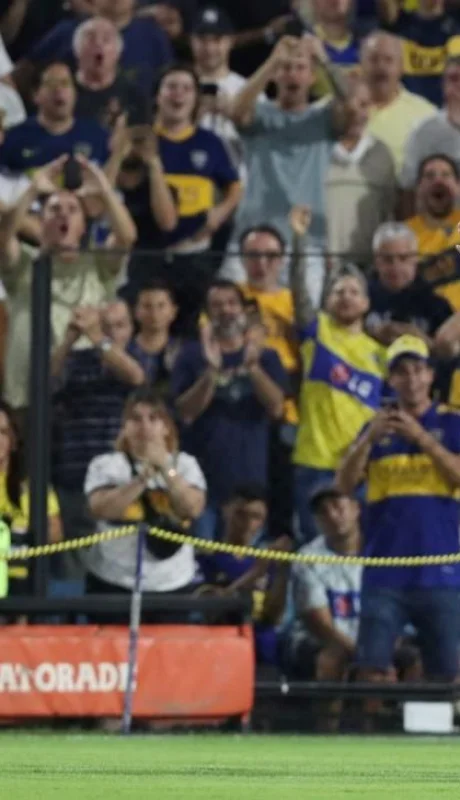 MARADONA-EN-LA-BOMBONERA