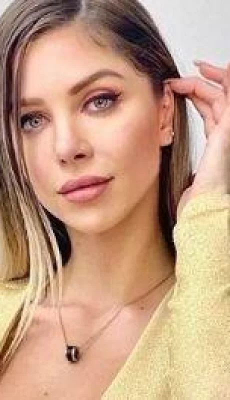 romina-malaspina-desnuda-en-bolas-fotos-videos