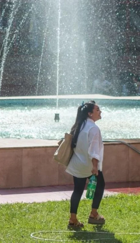 Mendoza inició la primera semana de diciembre con una mañana fresca y una máxima que el lunes no pasará los 28 grados sobre cero.