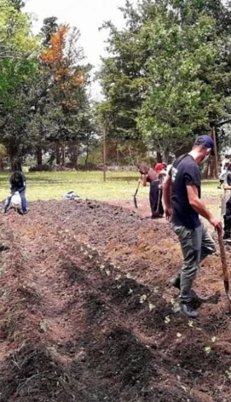 56399ead-571c-470d-be4d-7dd6345e6b6f