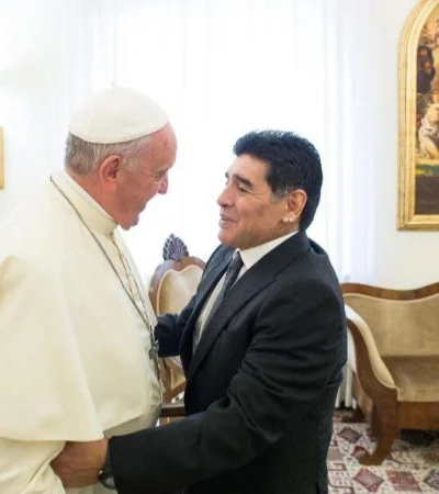 papa-francisco-diego-maradona