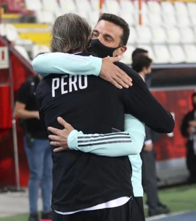 E00B8AA9-6183-404A-94F4-A3A80A40C602