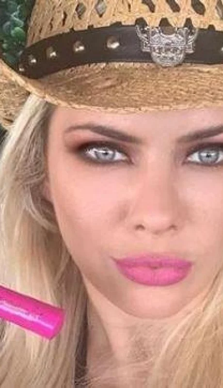 Alejandra-Magletti-vacaciones-4