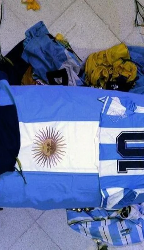 diego-maradona-muerte-embalsado