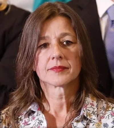 Sabina-Frederic-twitter-cuenta-hackers