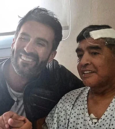 01-12-2020_buenos_aires_diego_maradona_junto