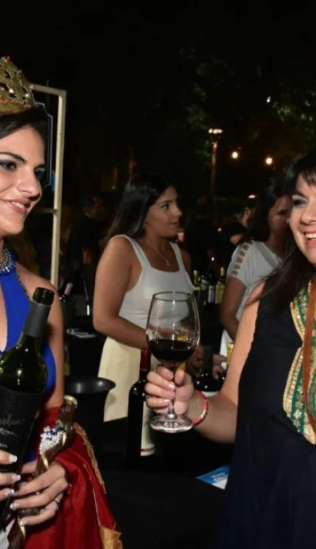 Bonarda_Reina_Peatonal_Vino