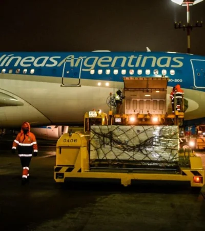 24-12-2020_moscu_rusia_el_avion_de