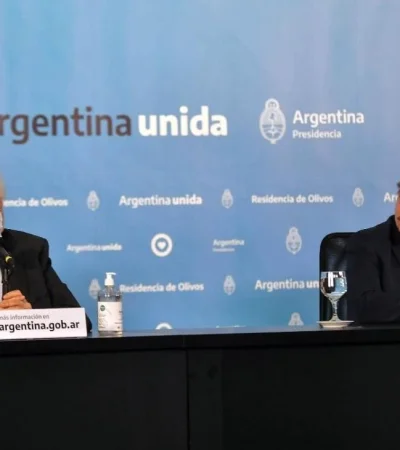 Gines_Gonza?lez_Garci?a_Alberto_Ferna?ndez_vacuna