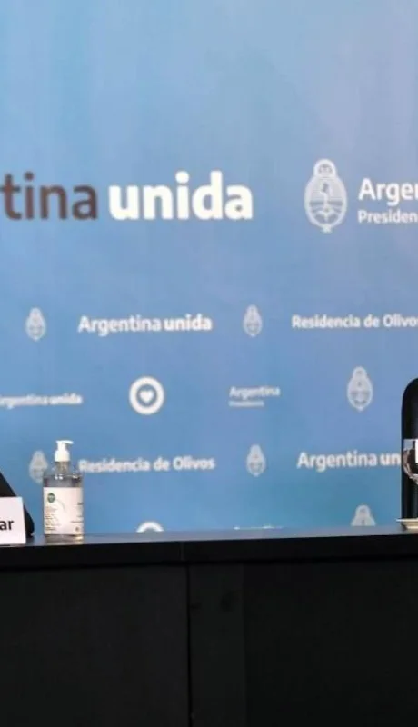 Gines_Gonza?lez_Garci?a_Alberto_Ferna?ndez_vacuna