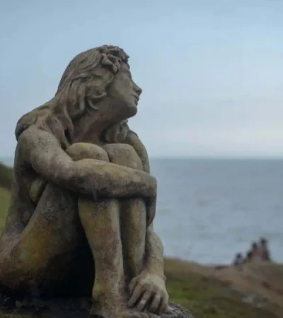 Misteriosa-escultura