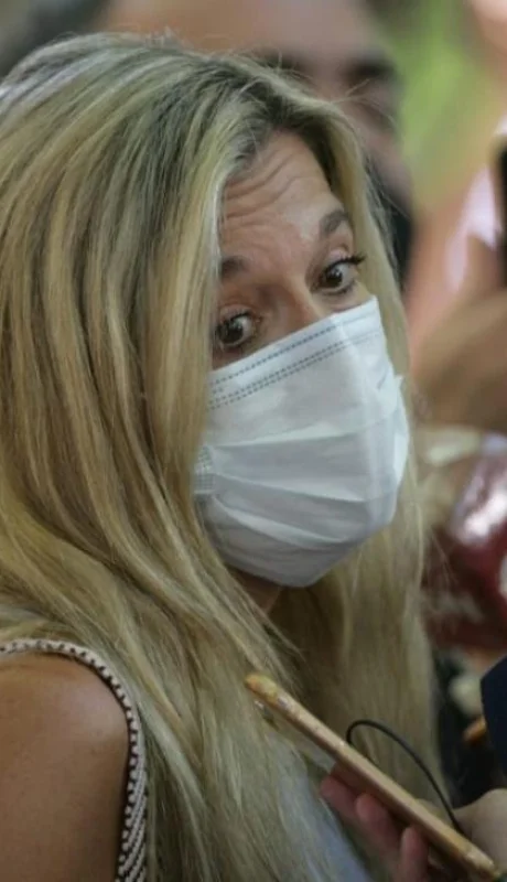 C1657E04-FC03-4A14-BA37-E65F52BB66BC