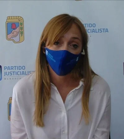 Anabel_Ferna?ndez_Sagasti_barbijo