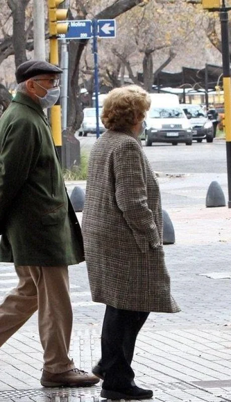 2EBEB860-2119-4910-8DD5-6D7C470F90A7