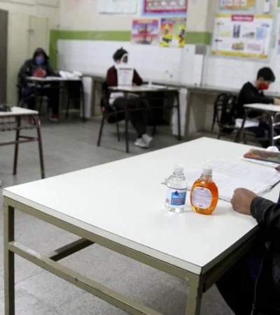 docente-clase-presencial