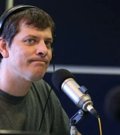 pergolini-se-va-de-boca