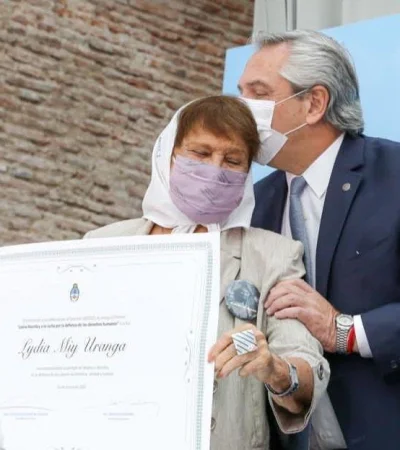 924F5278-9D3F-4808-AE59-2B89C16BEAFE