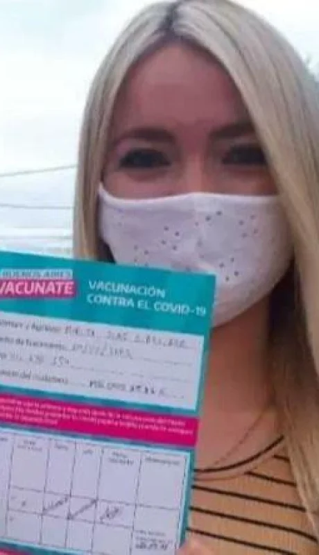 fotos-video-joven-ferraresi-becaria-instagram