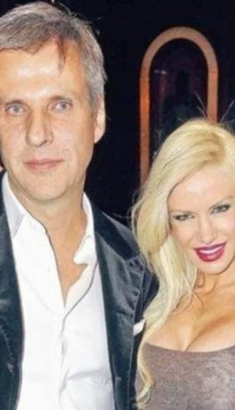 salazar-redrado.jpg_1573106437