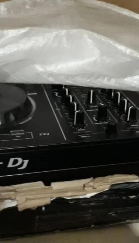 F170E981-7BC1-4057-BBEB-44D9B55F9055