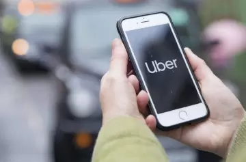 Sancionaron a Uber con una multa millonaria por filtrar datos de conductores