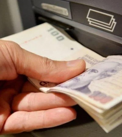 como-hacer-extracciones-de-efectivo___H1jaWRYIG_1256x620__1