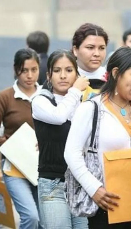 Trabajo joven en Argentina: el porcentaje que usa la IA y la adicción a las apuestas online