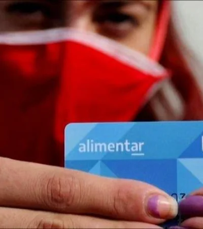 cobre-menos-de-tarjeta-alimentar