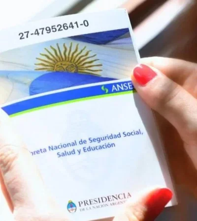 pago-retenido-auh-2021