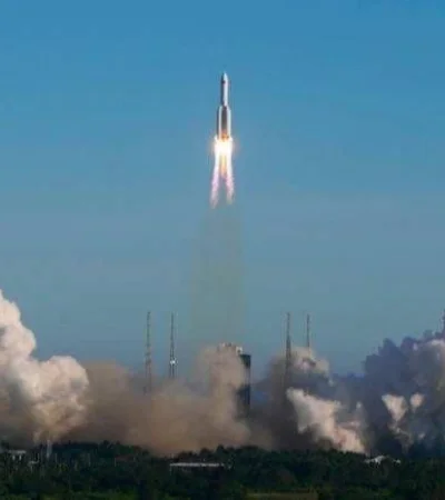 cohete_chino_sin_control