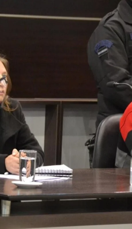 160E6341-78F5-48BE-913E-0DD683C4C289