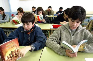 Según un censo de la DGE el 27% de los chicos tiene problemas con la lectura