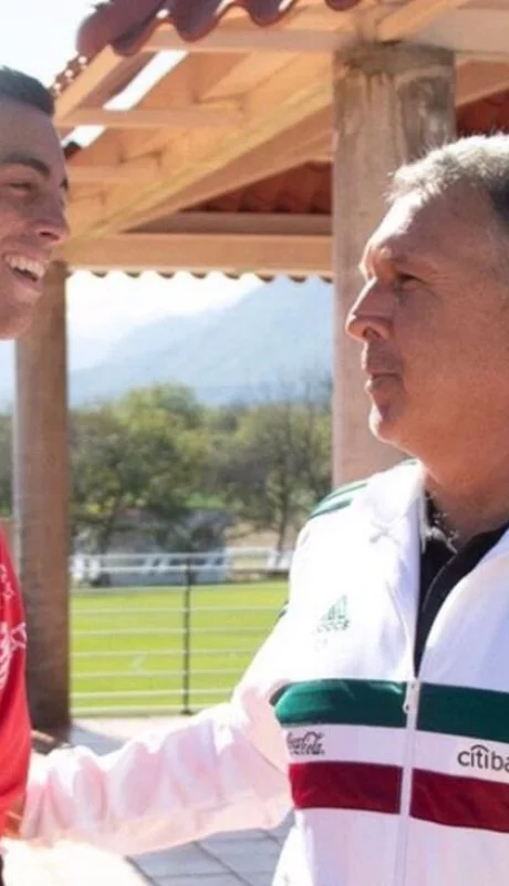 D277247C-5F45-4793-AE65-53E7D58DF466