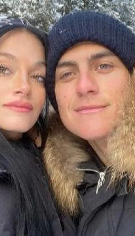 paulo-dybala-oriana-sexy-juntos-cuerpo-sensual