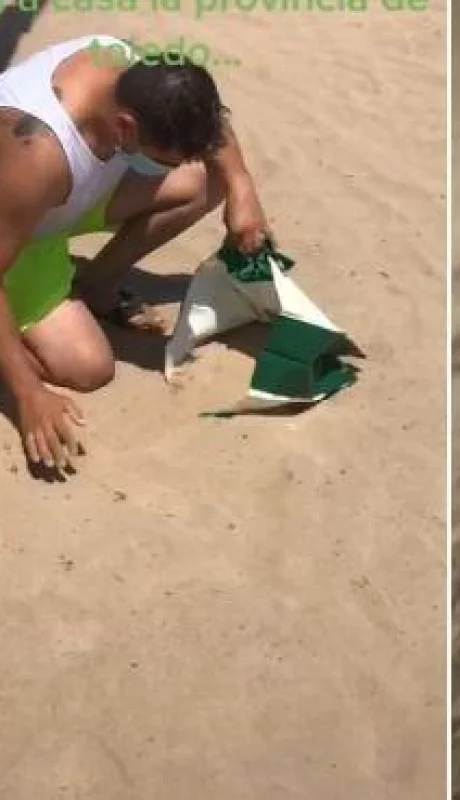 video-viral-arena-en-el-baño