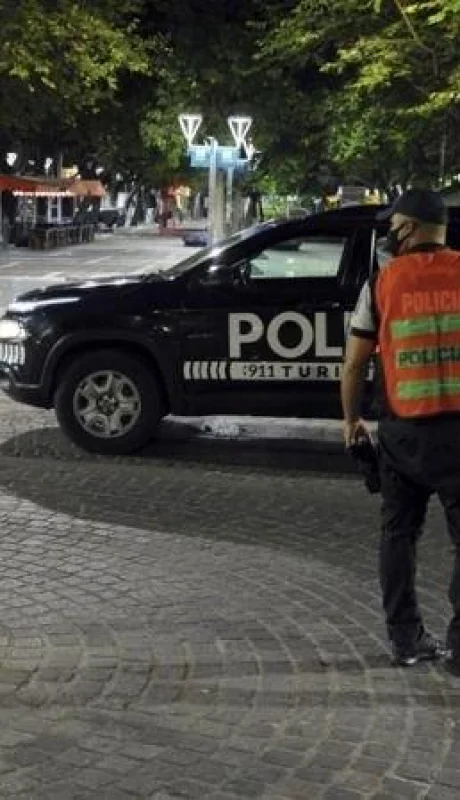 Mendoza--policía