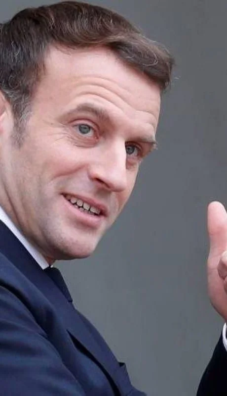 macron-cachetada-video