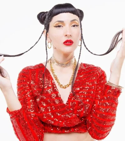 LuciaMiremont12-(1)-(1)