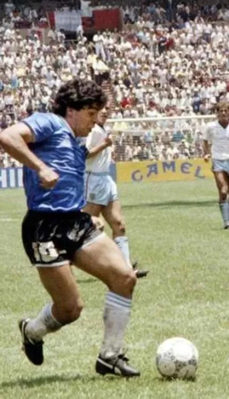 diego-maradona-ingleses