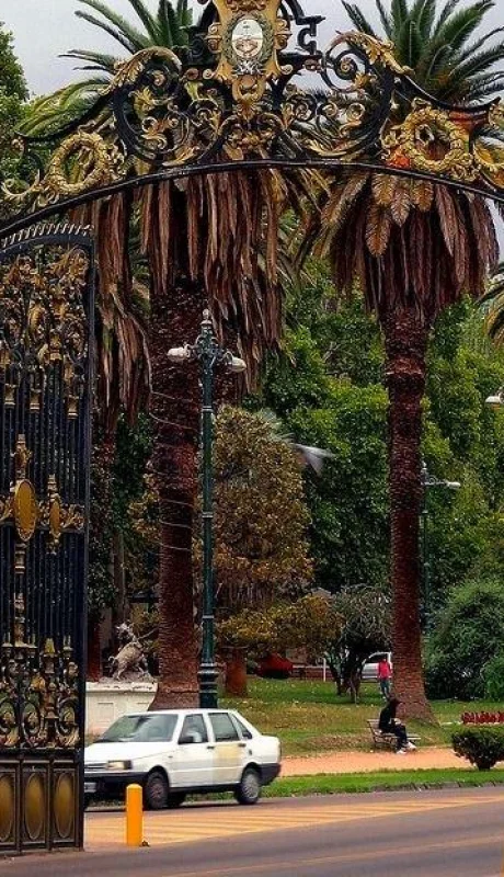 6873139234_cf4628b376_b