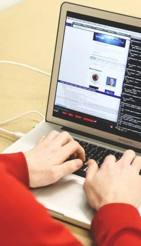 hacker-sistema-argentina-cuenta-bancaria-robo-datos-mail-peligro