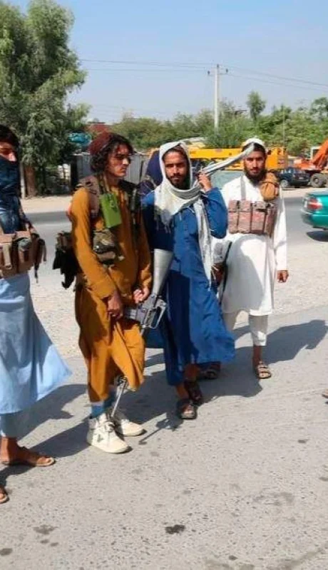 talibanes-redes-sociales