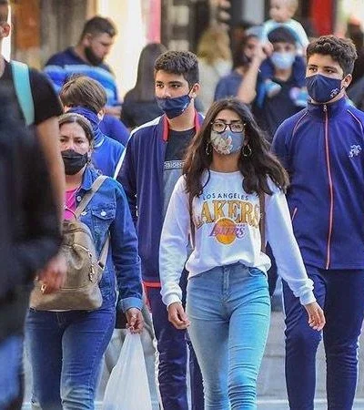 9F89B903-4A7E-48F5-AEA7-8992FD662303