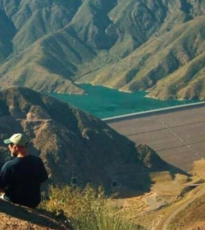 Lugares-de-Mendoza-Dique-Potrerillos-750x400