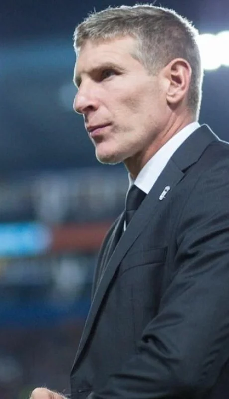 Martín Palermo respaldó a Cavani