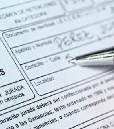 Impuesto a las Ganancias.