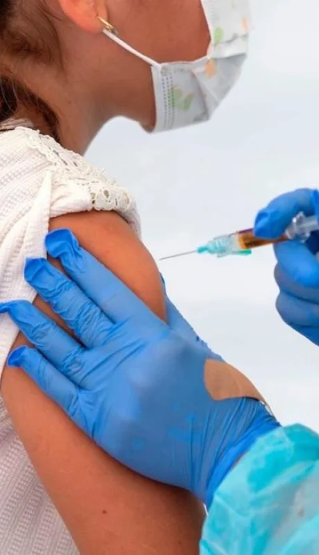 adolesc-vacuna-covid